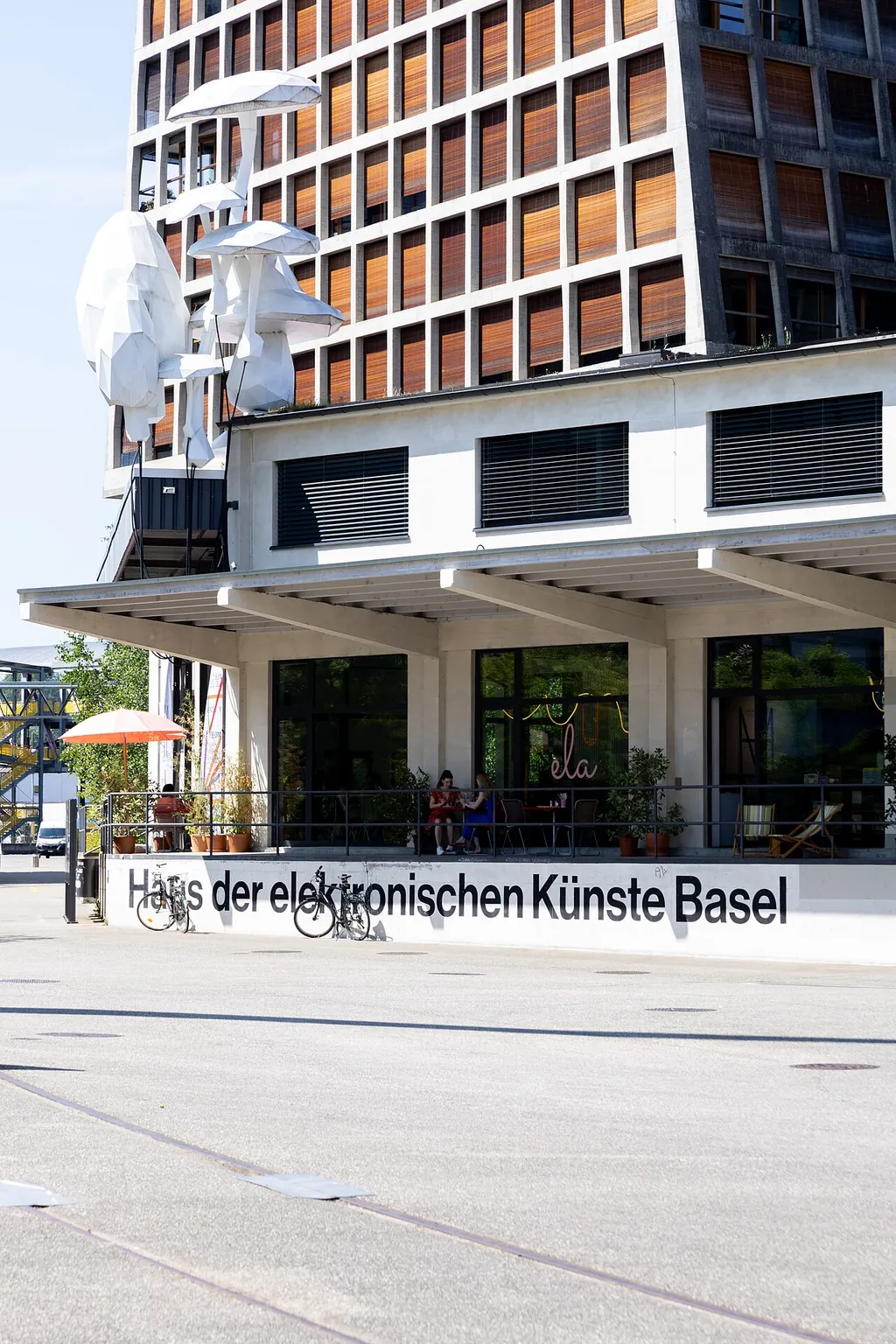 HEK (Haus der Elektronischen Künste) in Münchenstein – Photo 4 sur 4