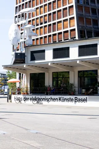 HEK (Haus der Elektronischen Künste) in Münchenstein – Photo 4 sur 4