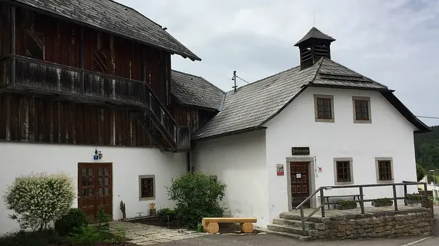 Hinterglasmuseum Sandl