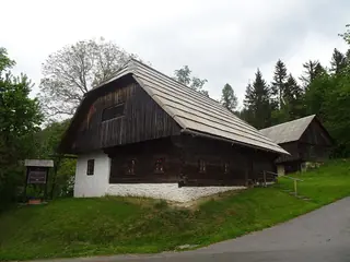 Skomarska hiša in Skomarje – Fotografija 1 od 2