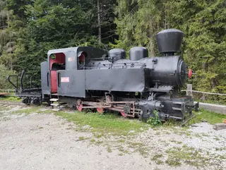 Historická lesná úvraťová železnica in Nová Bystrica