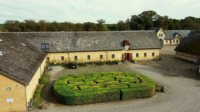 Hørvævsmuseet på Krengerup in Glamsbjerg