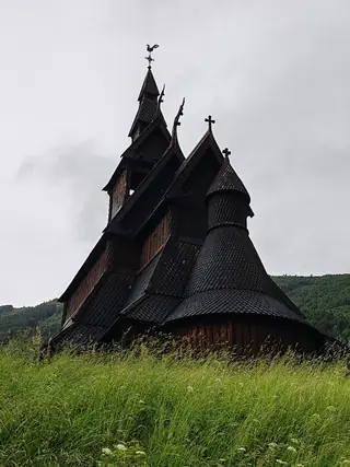 Hopperstad stavkyrkje in Vik – Bilde 3 av 3