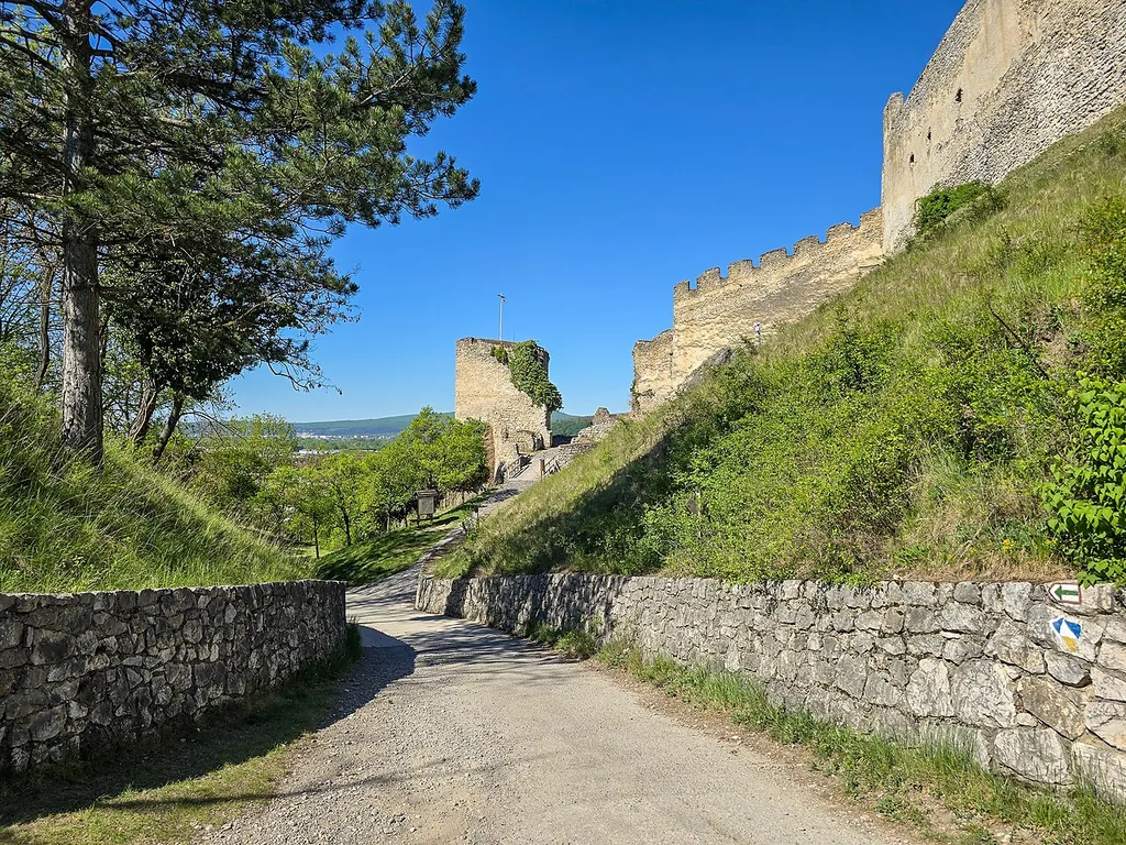 Hrad Beckov – Fotografia 7 z 9