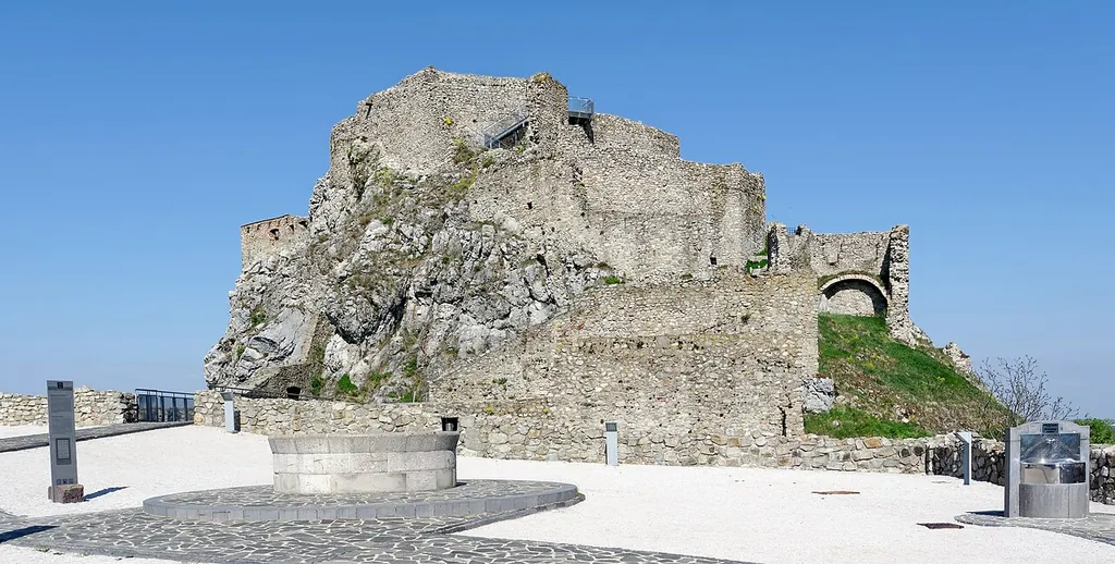 Hrad Devín in Bratislava – Photo 2 of 5