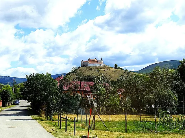 Hrad Krásna Hôrka in Krásnohorské Podhradie