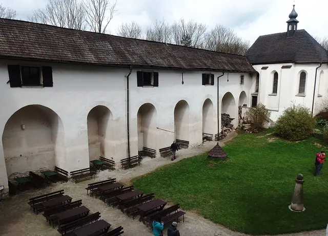 Hrad Roštejn in Doupě