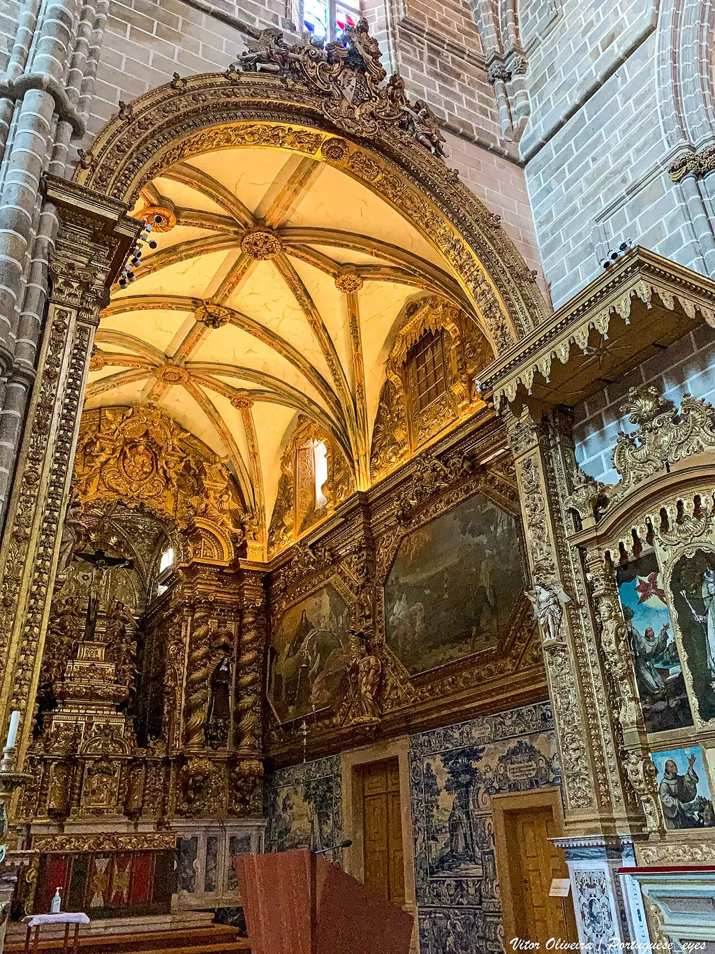 Igreja de São Francisco e Capela dos Ossos in Évora – Foto 3 de 6