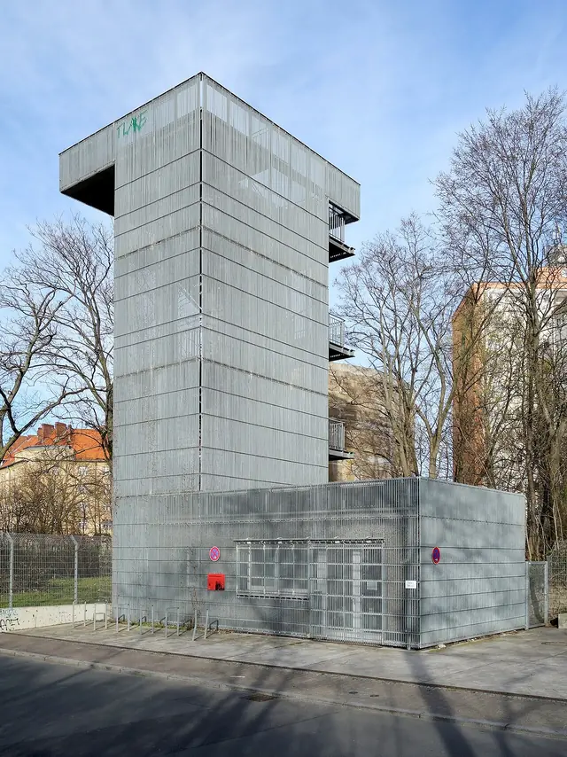 Informationsort Schwerbelastungskörper in Berlin – Photo 2 of 4