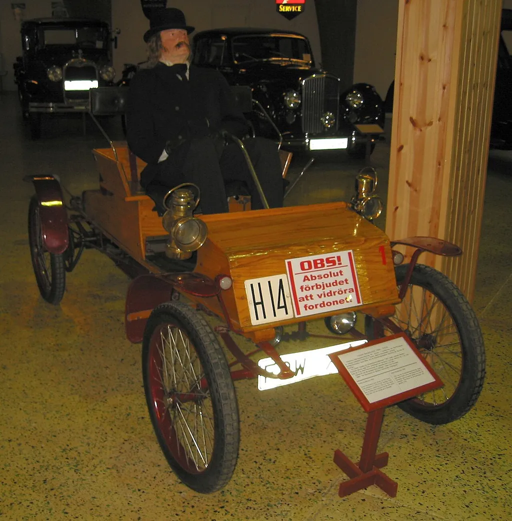 Ivars bilmuseum in Hoting