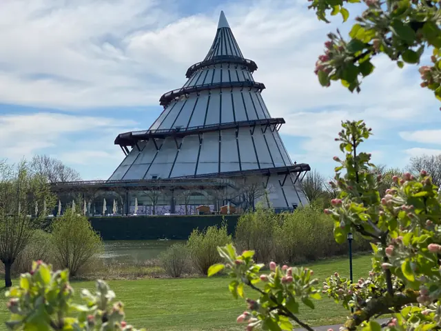 Jahrtausendturm in Magdeburgo