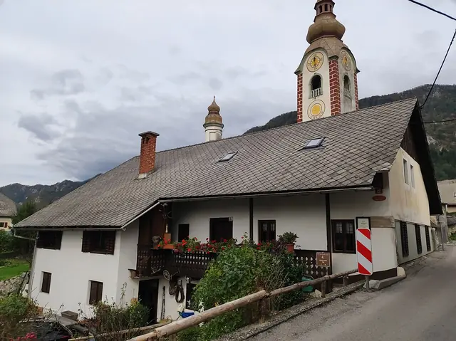 Rojstna hiša Janeza Jalna in Rodine