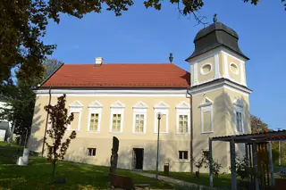 Kaštieľ Imre Madácha in Dolná Strehová – Bild 2 von 4