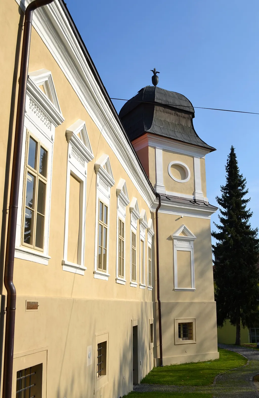 Kaštieľ Imre Madácha in Dolná Strehová – Bild 4 von 4
