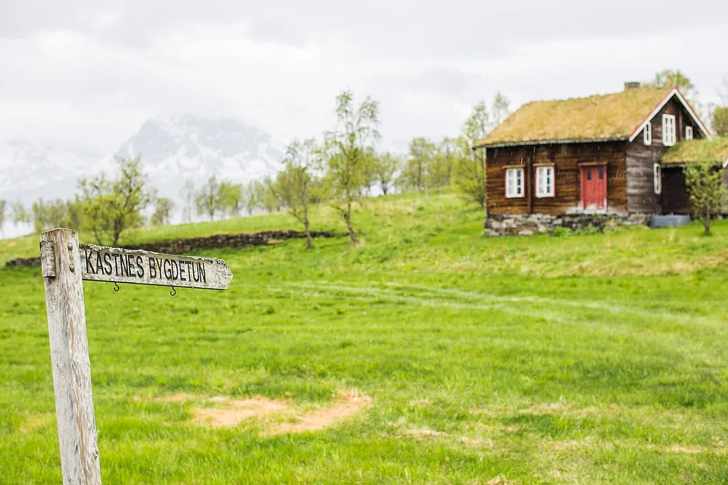 Kastnes Bygdetun in Brøstadbotn