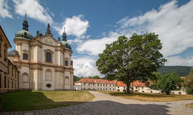 Cisterciácký klášter Osek