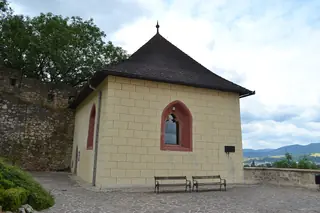 Kostnica / Karner sv. Michala in Trenčín