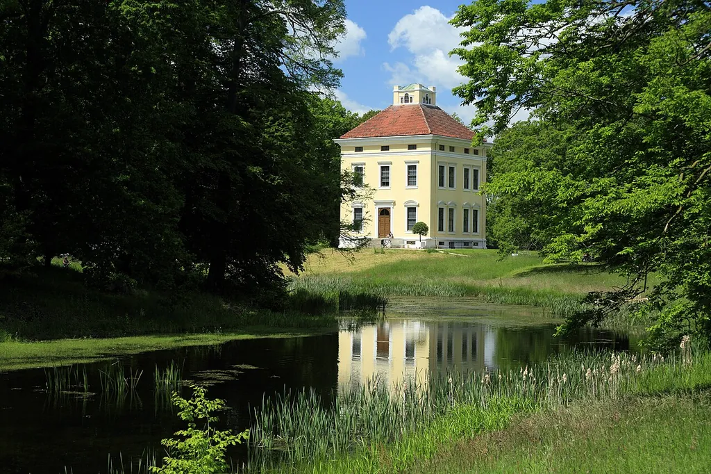 Schloss Luisium in Dessau-Roßlau – Bild 2 von 6