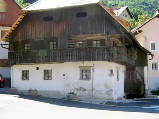 Kurnikova hiša in Tržič