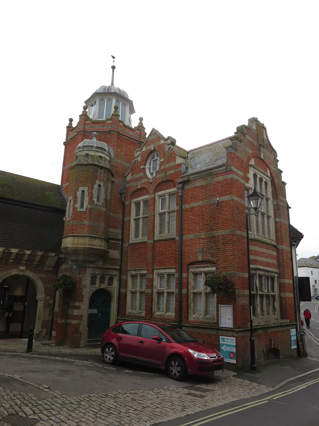 Lyme Regis Museum – Photo 2 of 3