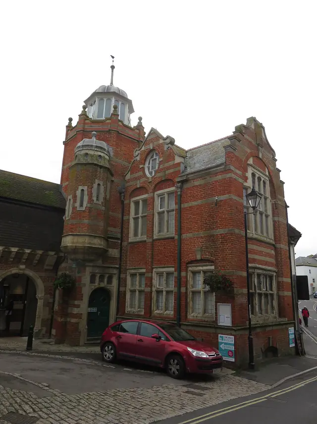 Lyme Regis Museum – Photo 2 of 3