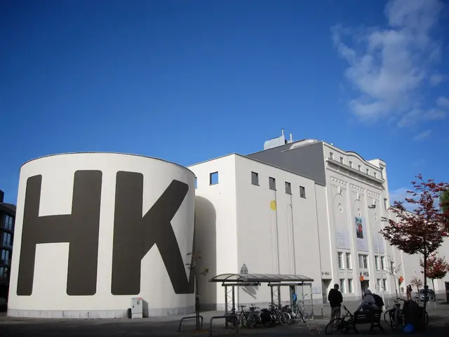 M HKA – Museum van Hedendaagse Kunst Antwerpen in Anversa