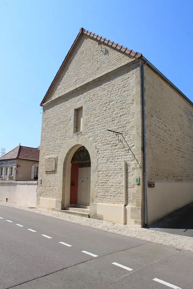 Maison des Pierreux in Massangis