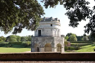 Mausoleo di Teodorico in Ravenna – Bild 2 von 3