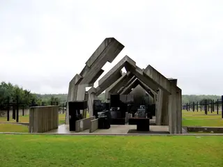 Mauzoleum Martyrologii Wsi Polskich w Michniowie in Michniów – Photo 2 of 6