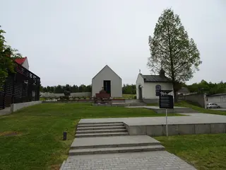 Mauzoleum Martyrologii Wsi Polskich w Michniowie in Michniów – Photo 5 of 6