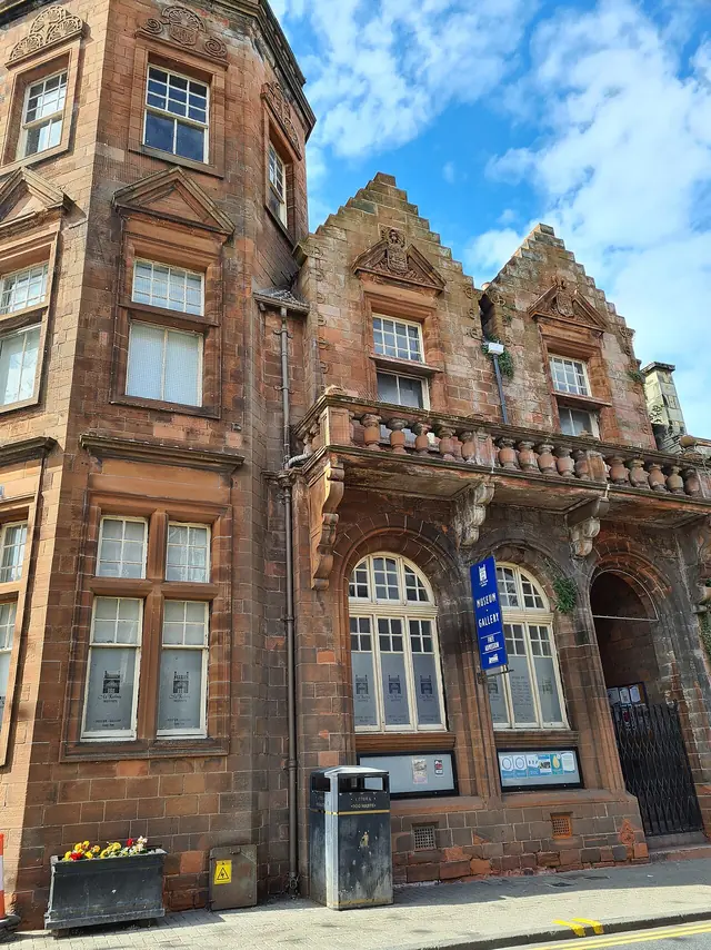 McKechnie Institute in Girvan – Photo 2 of 3