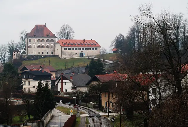 Medobčinski muzej Kamnik – Photo 2 of 5