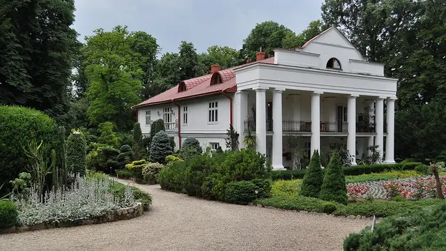 Muzeum Przyrodnicze w Arboretum w Bolestraszycach in Bolestraszyce
