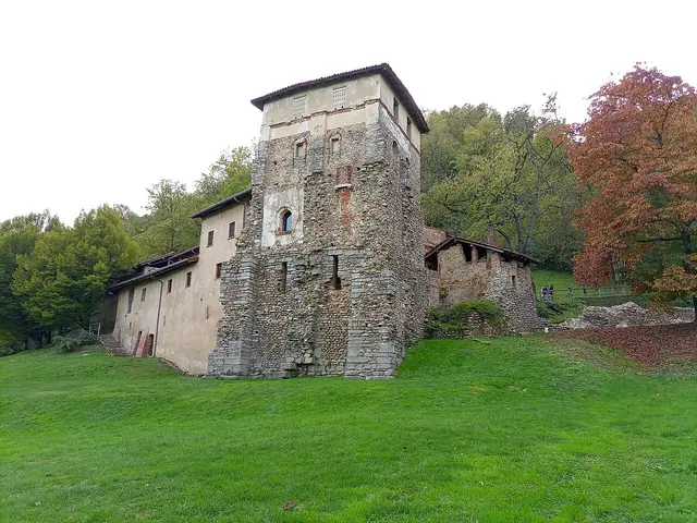Monastero di Torba in Gornate Olona – Photo 2 of 5