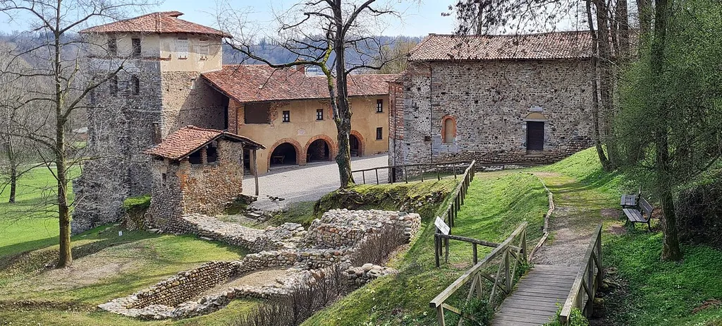Monastero di Torba in Gornate Olona – Photo 3 of 5