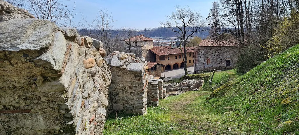 Monastero di Torba in Gornate Olona – Photo 4 of 5