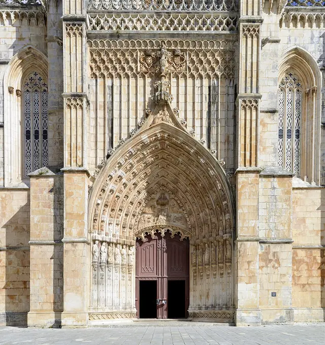 Mosteiro da Batalha – Photo 2 of 10