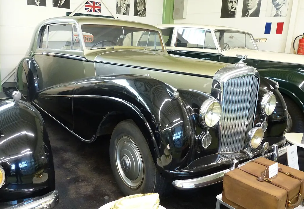 Motor- und Glasmuseum Öhringen – Foto 3 van 6