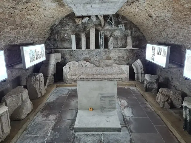 Bauernkriegsmuseum Kornmarktkirche in Mühlhausen/Thüringen – Foto 3 van 3