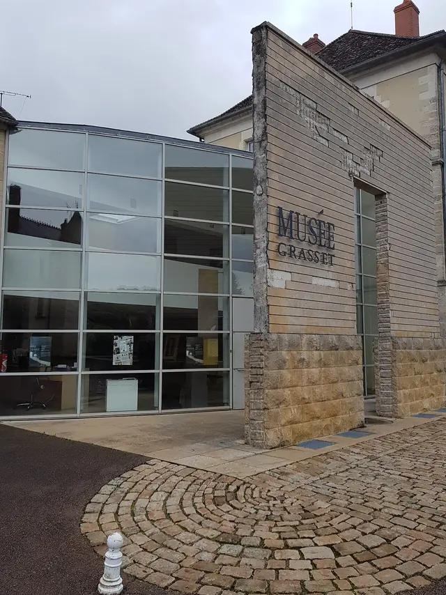 Musée Auguste Grasset in Varzy