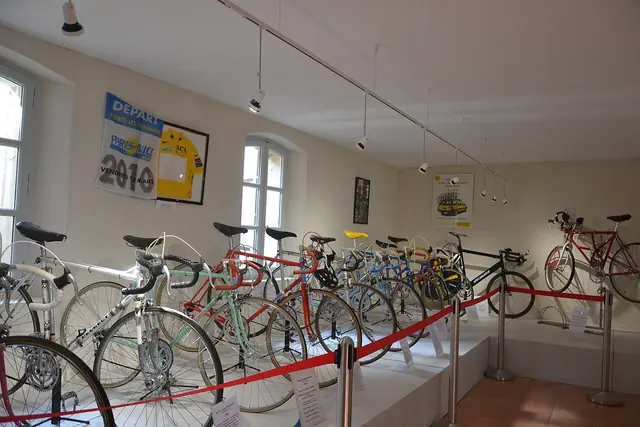 Musée Comtadin du Cycle in Pernes-les-Fontaines