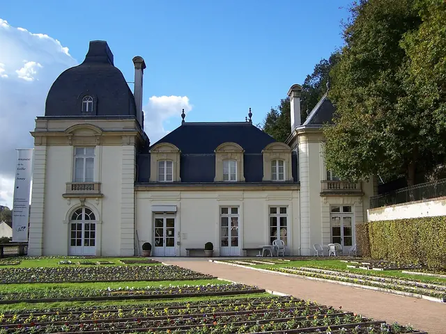Musée de la toile de Jouy in Jouy-en-Josas