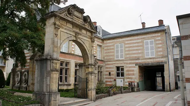 Musée Garinet in Châlons-en-Champagne