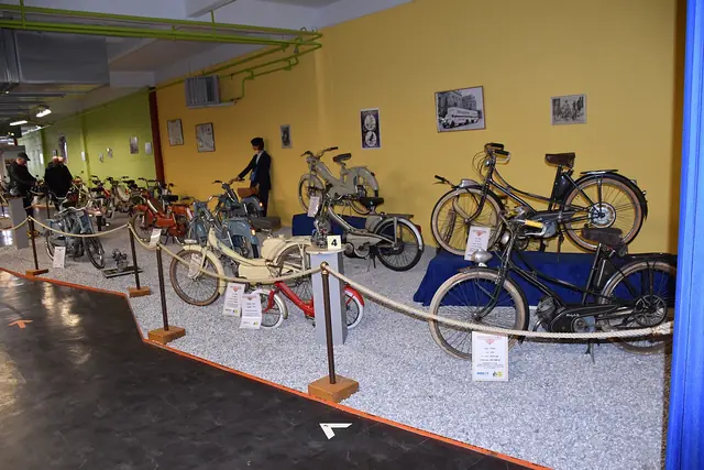 Village des Métiers d'Antan & Musée Motobécane in Saint-Quentin
