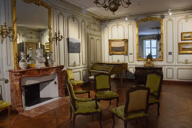 Musée d’Art Hôtel Sarret de Grozon in Arbois