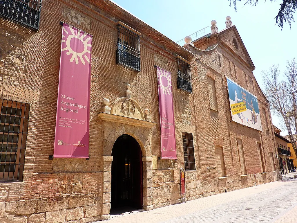 Museo Arqueológico y Paleontológico de la Comunidad de Madrid in Alcalá de Henares