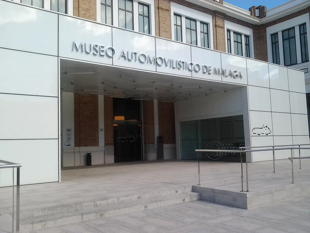 Museo del Automóvil y la Moda de Málaga