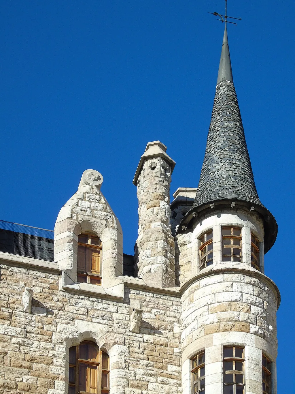 Museo Casa Botines Gaudí in León – Bild 2 von 4