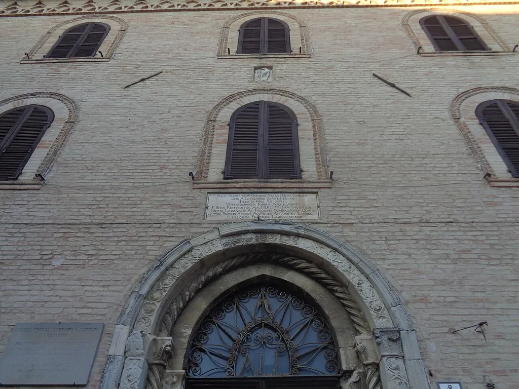 Museo civico pinacoteca Palazzo Lazzarini in Morrovalle