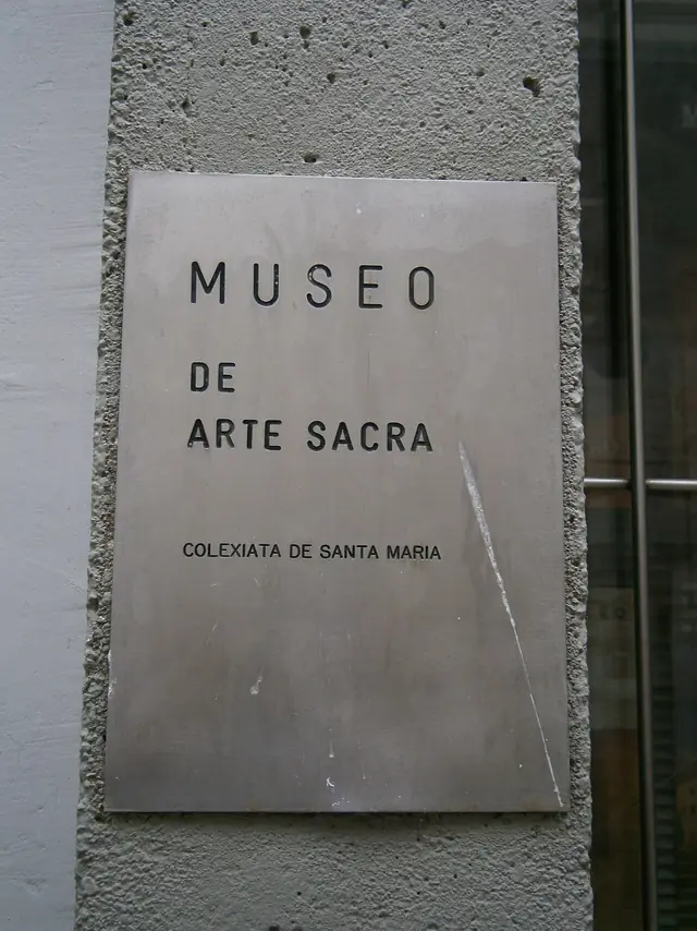 Museo de Arte Sacra da Colexiata de Santa María do Campo in La Coruña